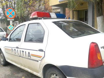 Remorcă neînmatriculată şi şofer fără permis, la Cernavodă